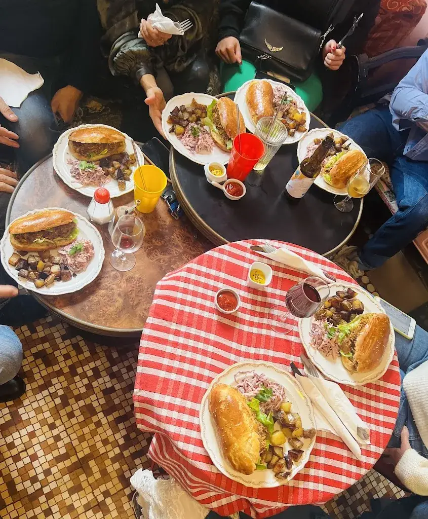 Coopérative CARAVANE CAFE_Marseille_slider_image_2