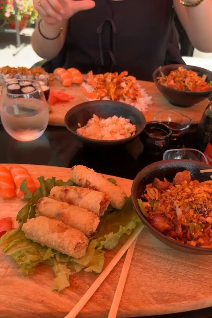 nachida azg_Ô My Sushi_Marseille_review