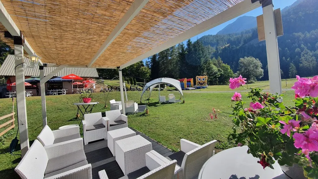 Le Domaine de Libouze Restaurant in Saint-Léger-les-Mélèzes