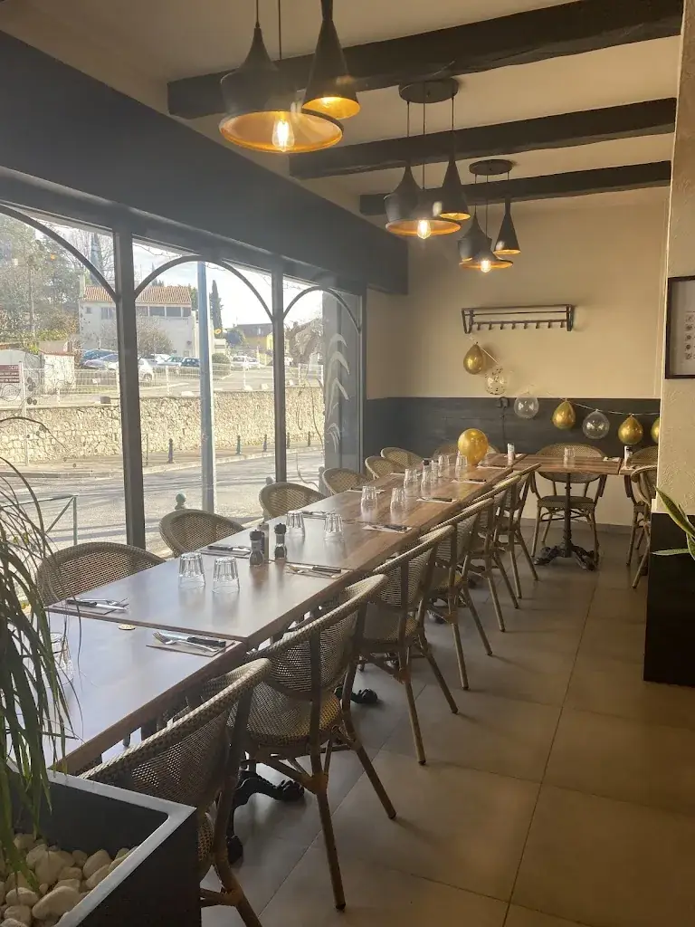 magdid A_Rôtisserie Montaigne La Bouilladisse_Bouilladisse_review