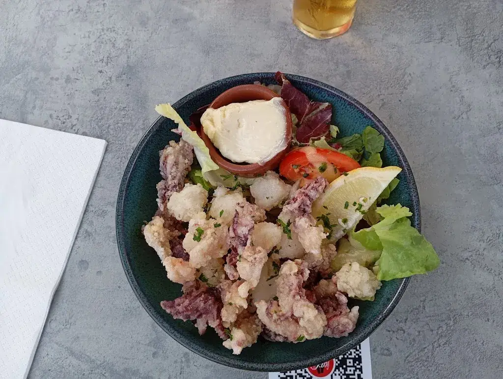 AU PETIT BOUCHON_Istres_slider_image_3