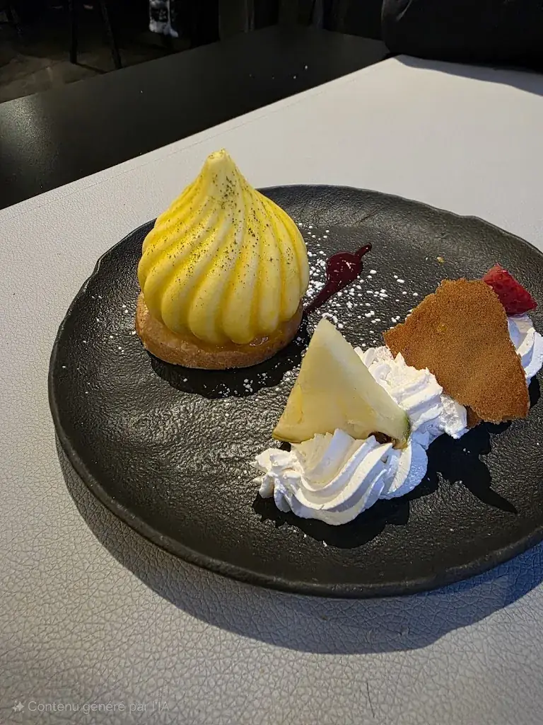 Charlotte_O Bout d'Istres_Istres_review