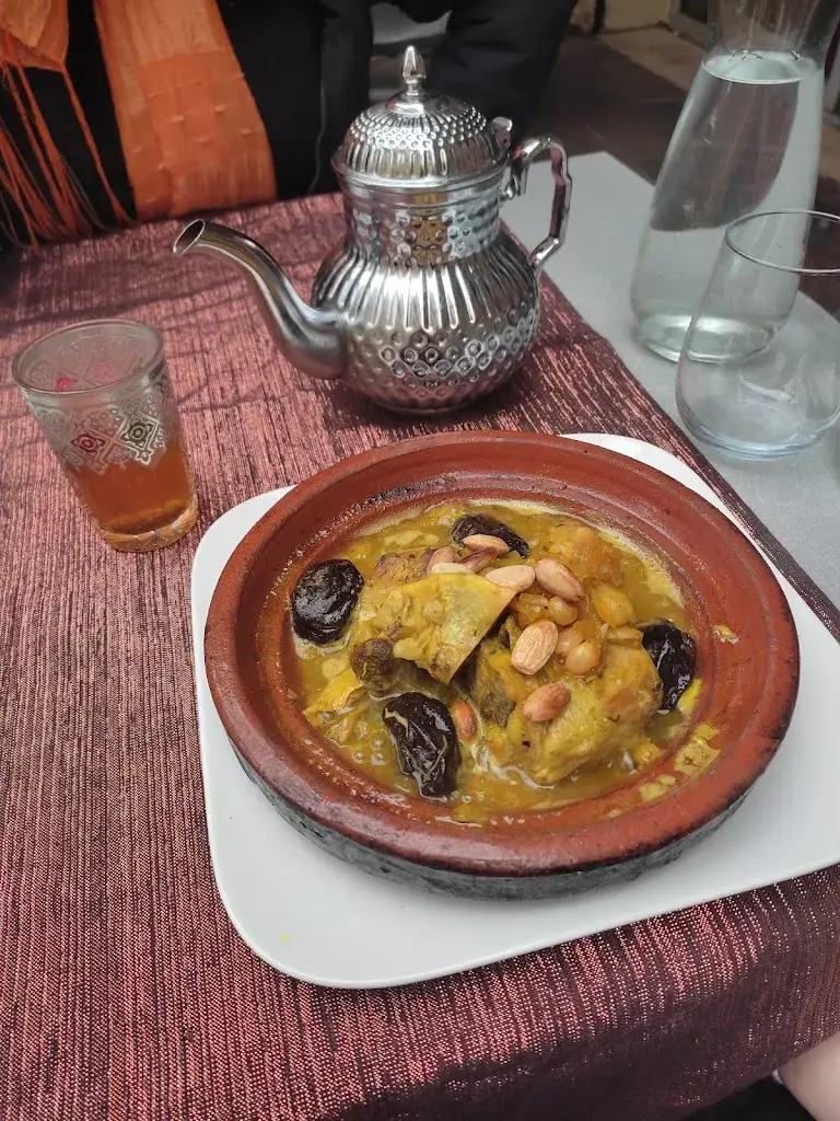 Marion Destrebecq_Le Marrakech_Istres_review