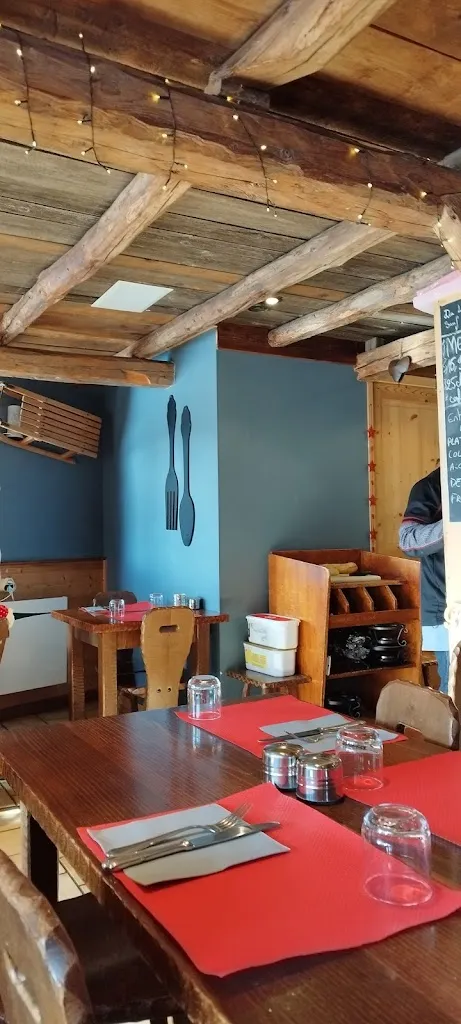 Blt Laurine_Le Névé_Arâches-la-Frasse_review