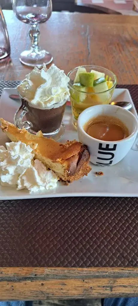 alain franquet_Brasserie Transhumance_Istres_review