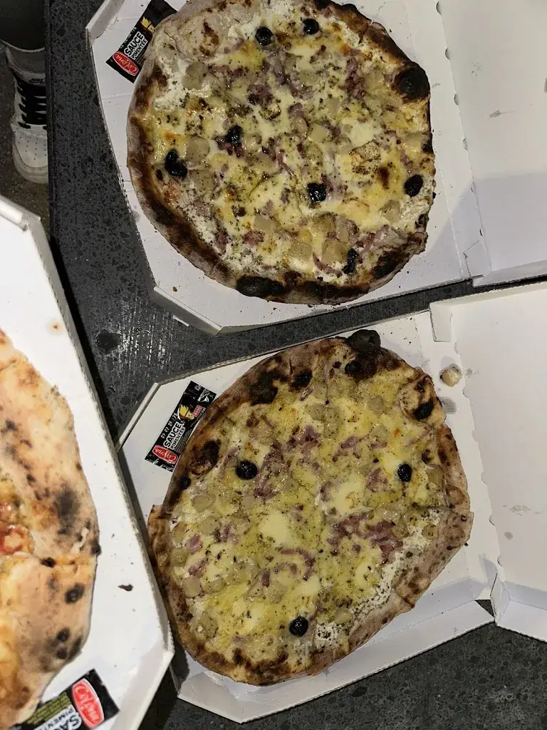 Virginia Faroult_La Casetta 210_Istres_review