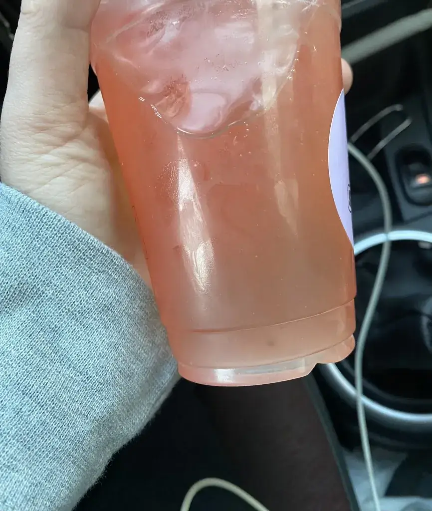 naima boukesira_SHIBUYA CAFÉ_Istres_review