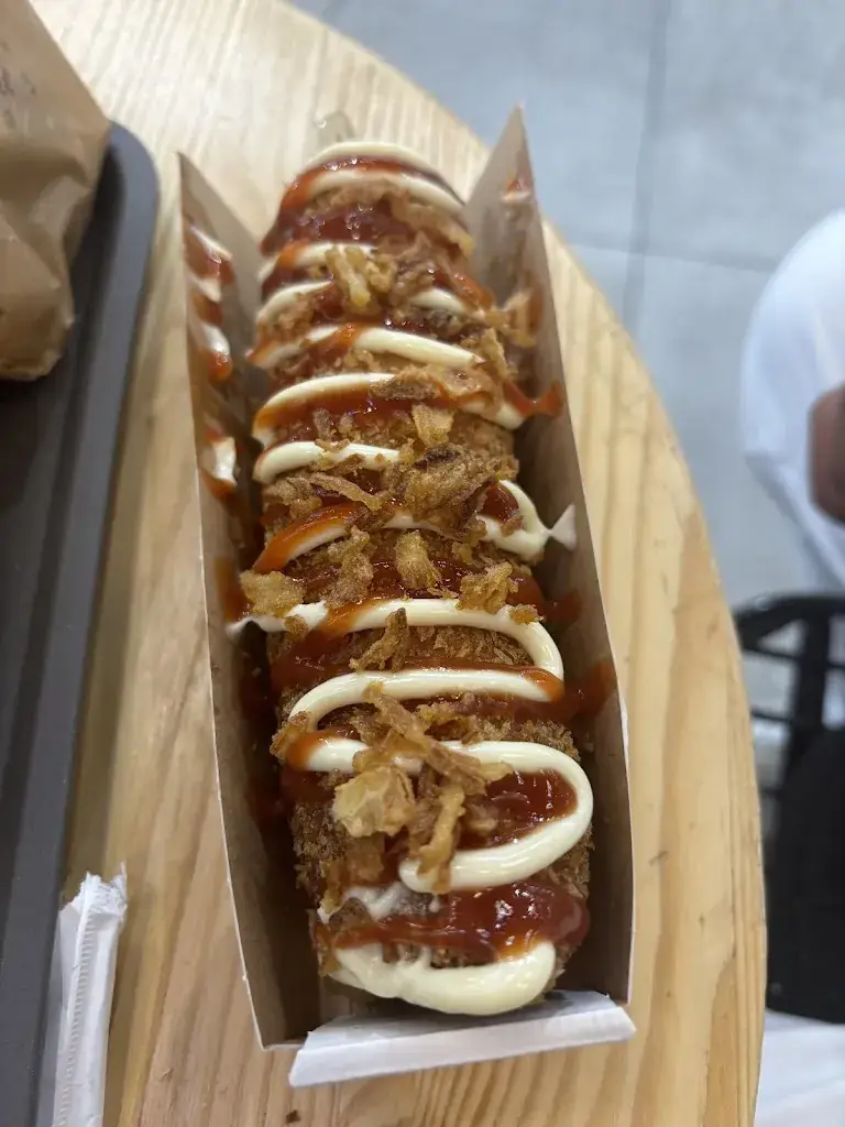 Darya Tot_SHIBUYA CAFÉ_Istres_review