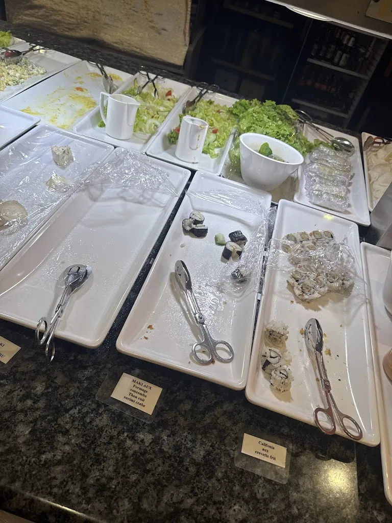 Klara Cayol_Le Mirage_Istres_review