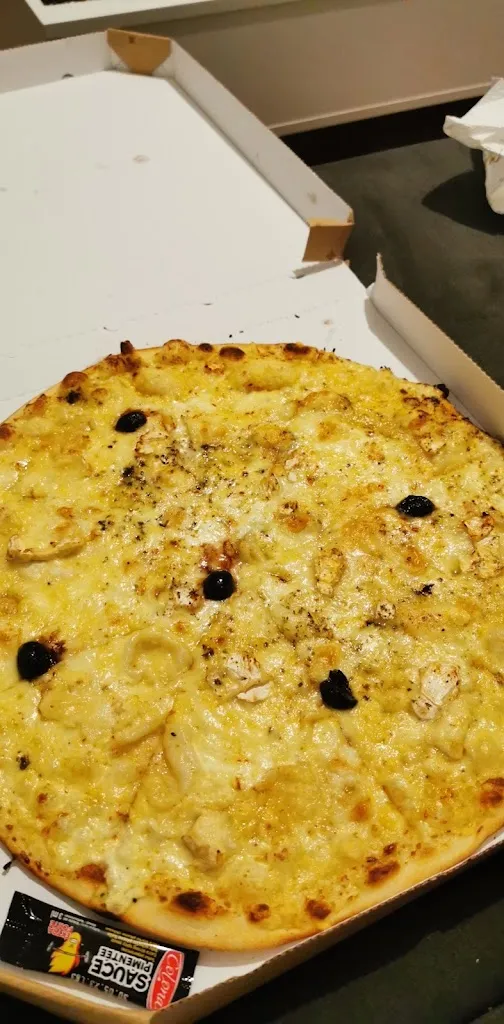 Astrid Noel_Pizza Bella_Istres_review