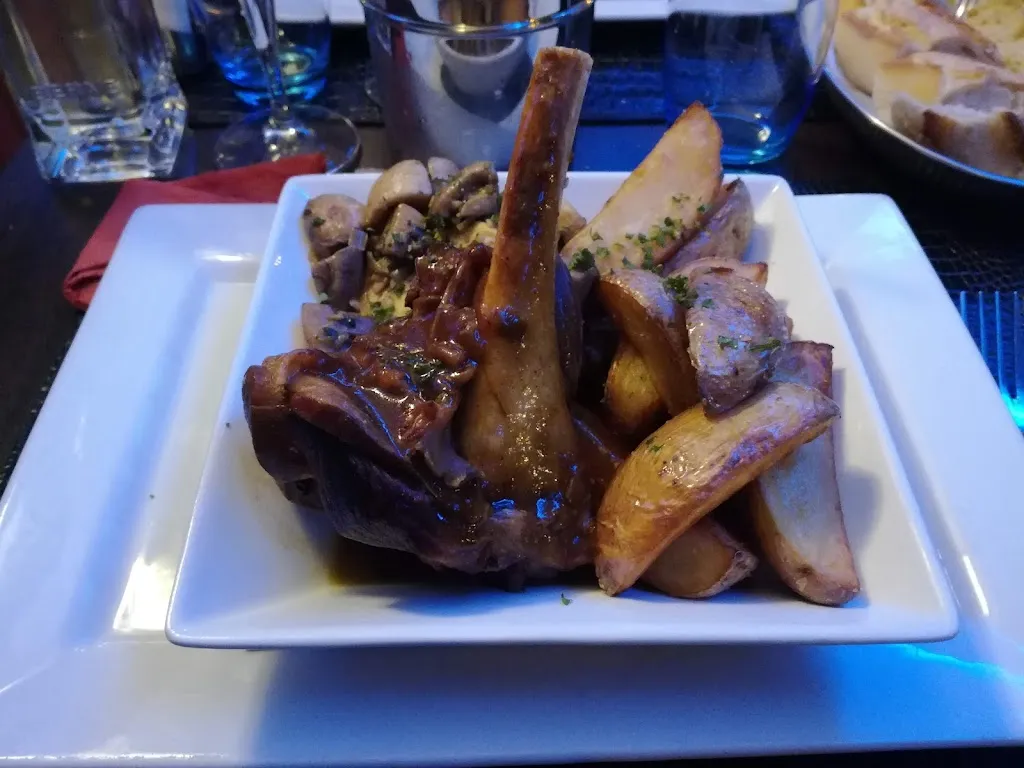 Thomas Amoros_L'Abri Côtier_Istres_review