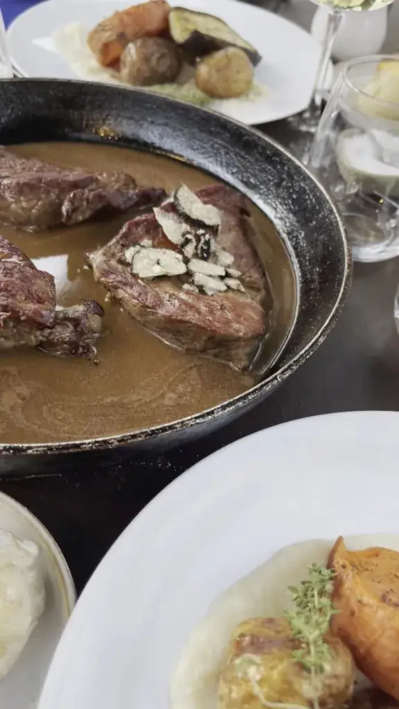 Monsieur Tu L’isle sur la Sorgue_L'Isle-sur-la-Sorgue_slider_image_2