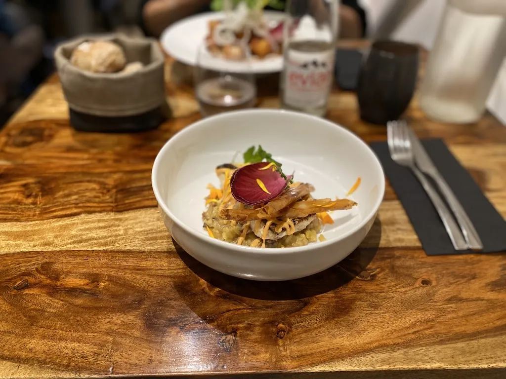 Restaurant UMAMI_L'Isle-sur-la-Sorgue_slider_image_3