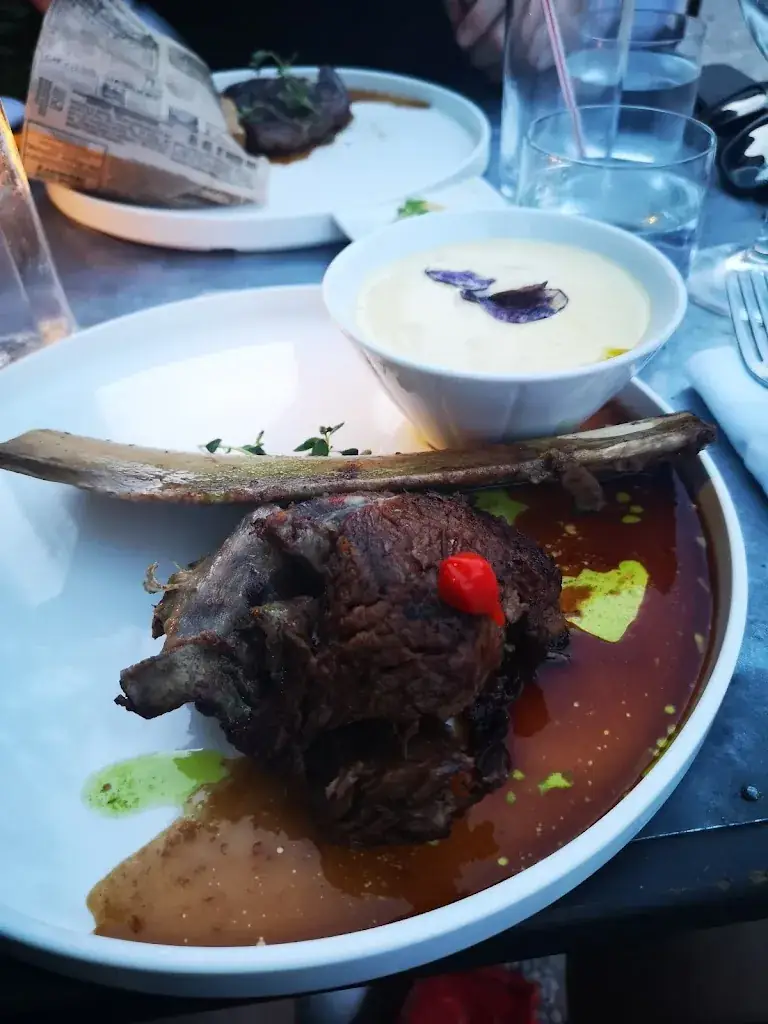 Stas Madorski_Le Carré d'Herbes_L'Isle-sur-la-Sorgue_review