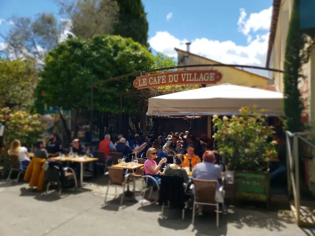 Larry_Le Café du Village_L'Isle-sur-la-Sorgue_review
