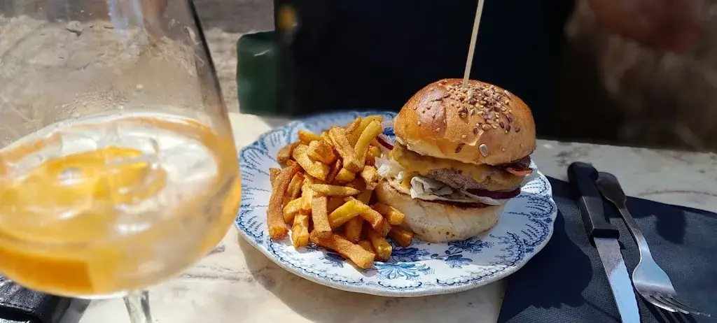 B Md_Les Georgettes_L'Isle-sur-la-Sorgue_review