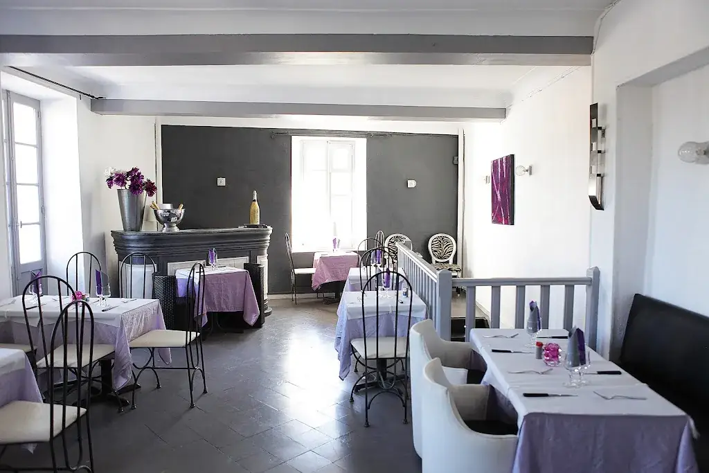 Le Bellevue restaurant in L'Isle-sur-la-Sorgue