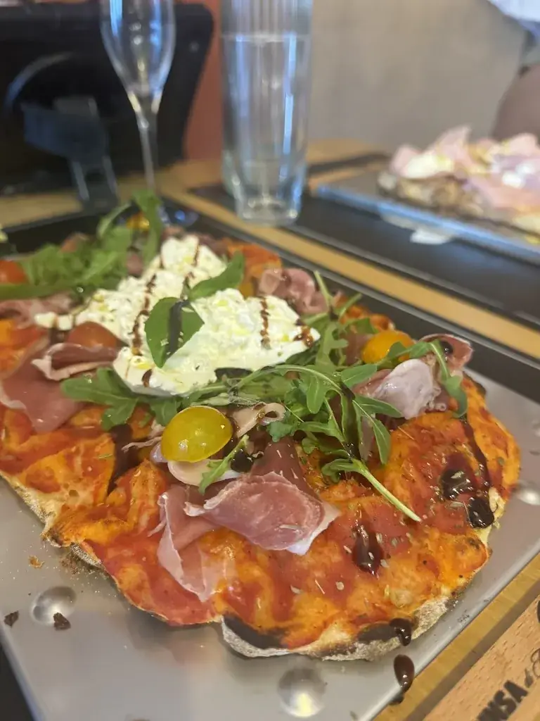 Sarah Kane_Pinseria Romana La Pinsa Di Anton_L'Isle-sur-la-Sorgue_review