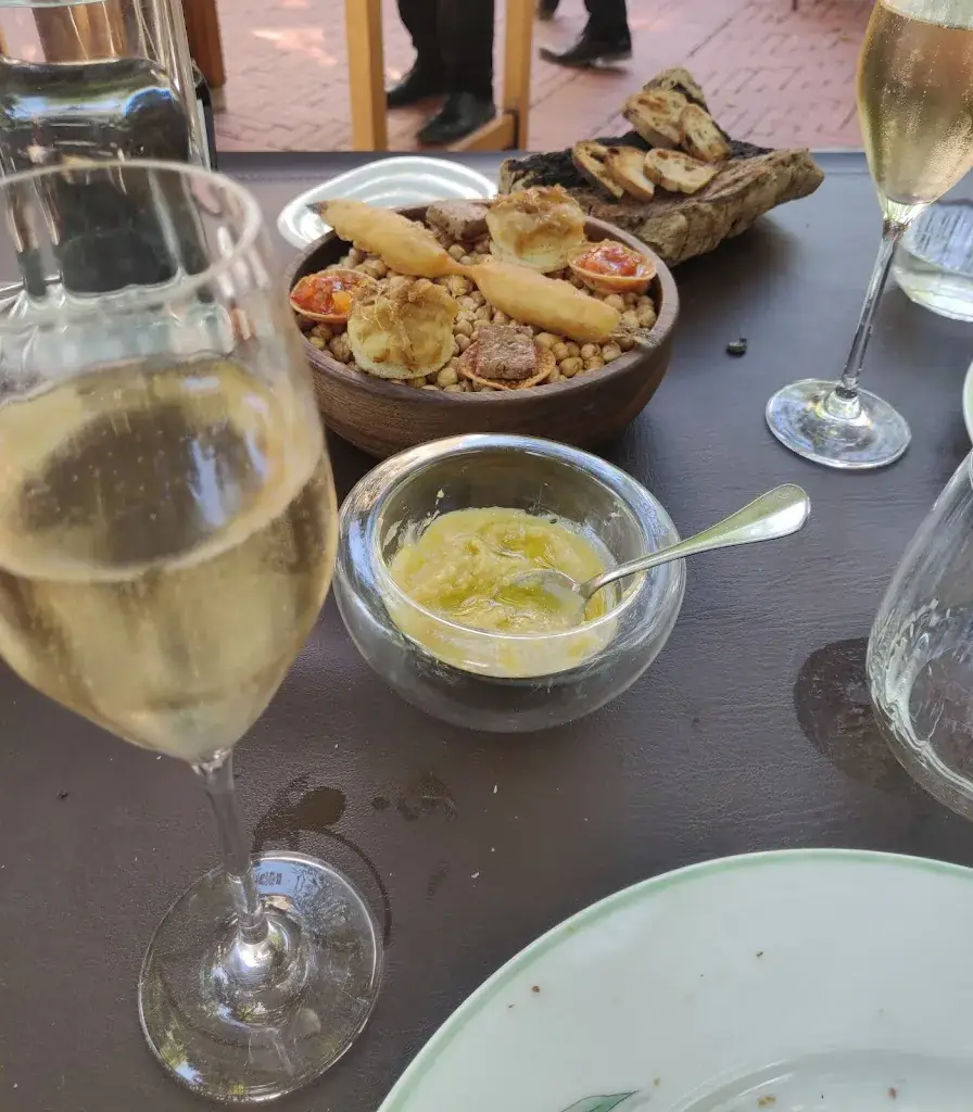 Restaurant abbaye de la celle_Celle_slider_image_3