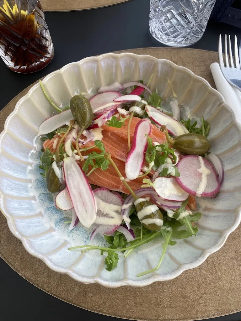 Nadia Coombe_Le Sloop_Ciotat_reseña