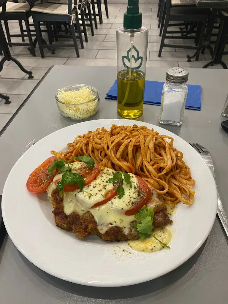 Bar Restaurant Le 1899_Marseille_slider_image_3