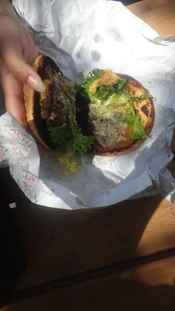 Raphaël_LA BUVETTE DU PARC PIZZA_Marseille_review