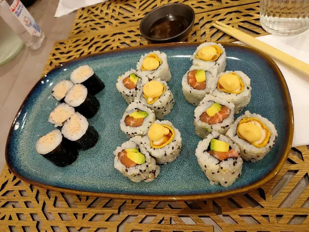 Magnus Sushi_Marseille_slider_image_3