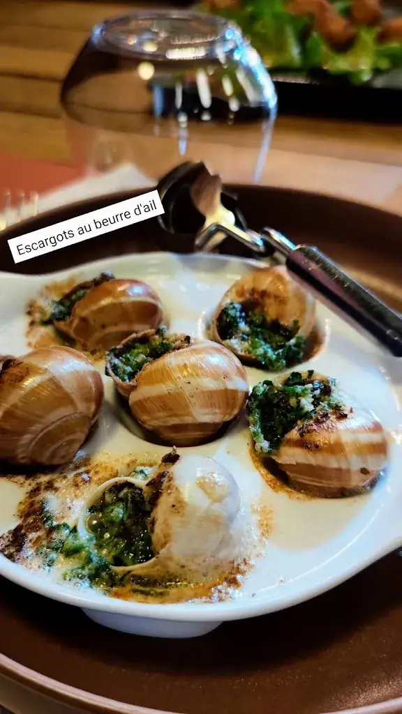 Hôtel-Restaurant-Salon de thé Coco Marco_Nyons_slider_image_3