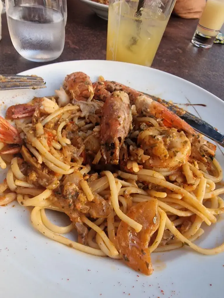 nelly papin_LE POSEIDON_Crau_review