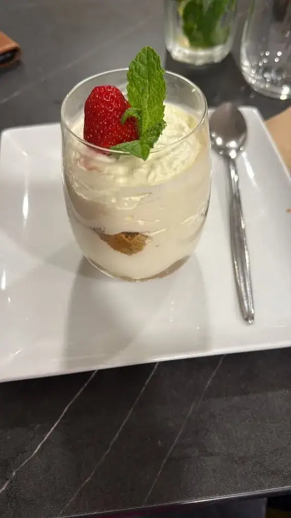 Jess_LE POSEIDON_Crau_review