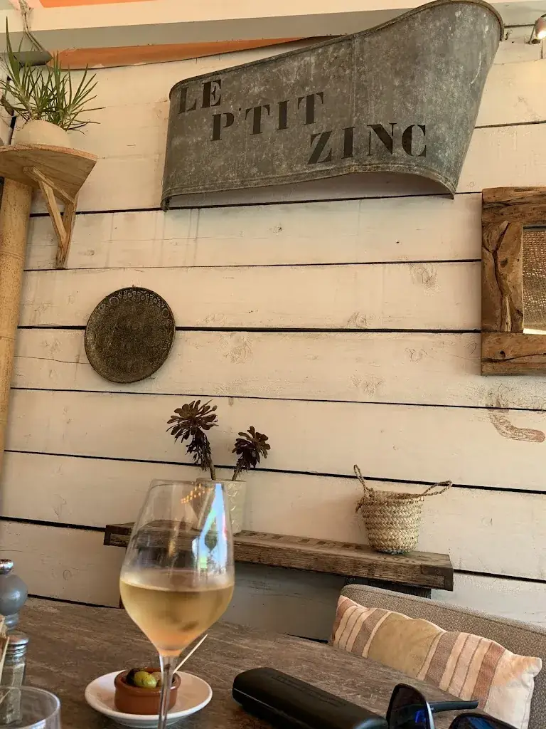 Tim B _Le P'tit Zinc_Croix-Valmer_review