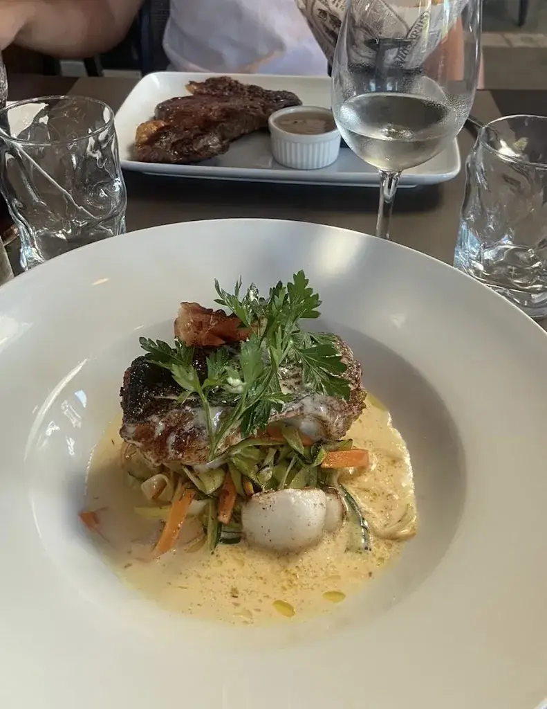 Adrian Clarke_Restaurant La Villa Bacco_Croix-Valmer_review