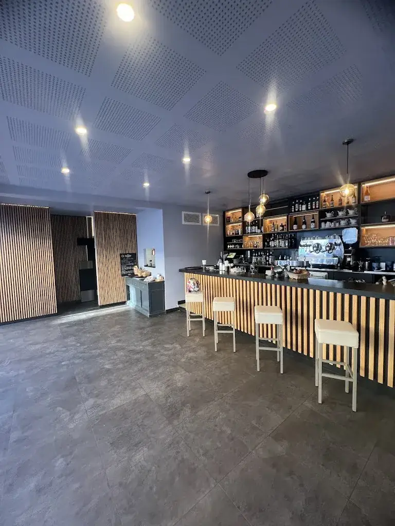 Le café d en face_Croix-Valmer_slider_image_3