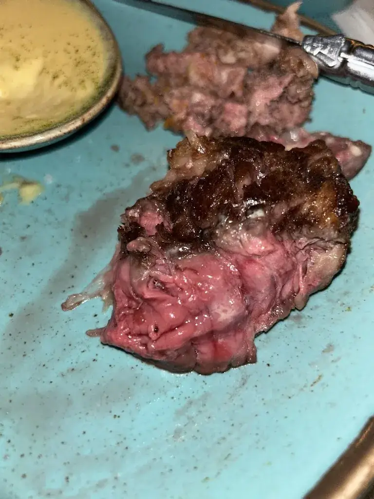 Claudia Harrington_La Cabane Méditerranée_Croix-Valmer_review