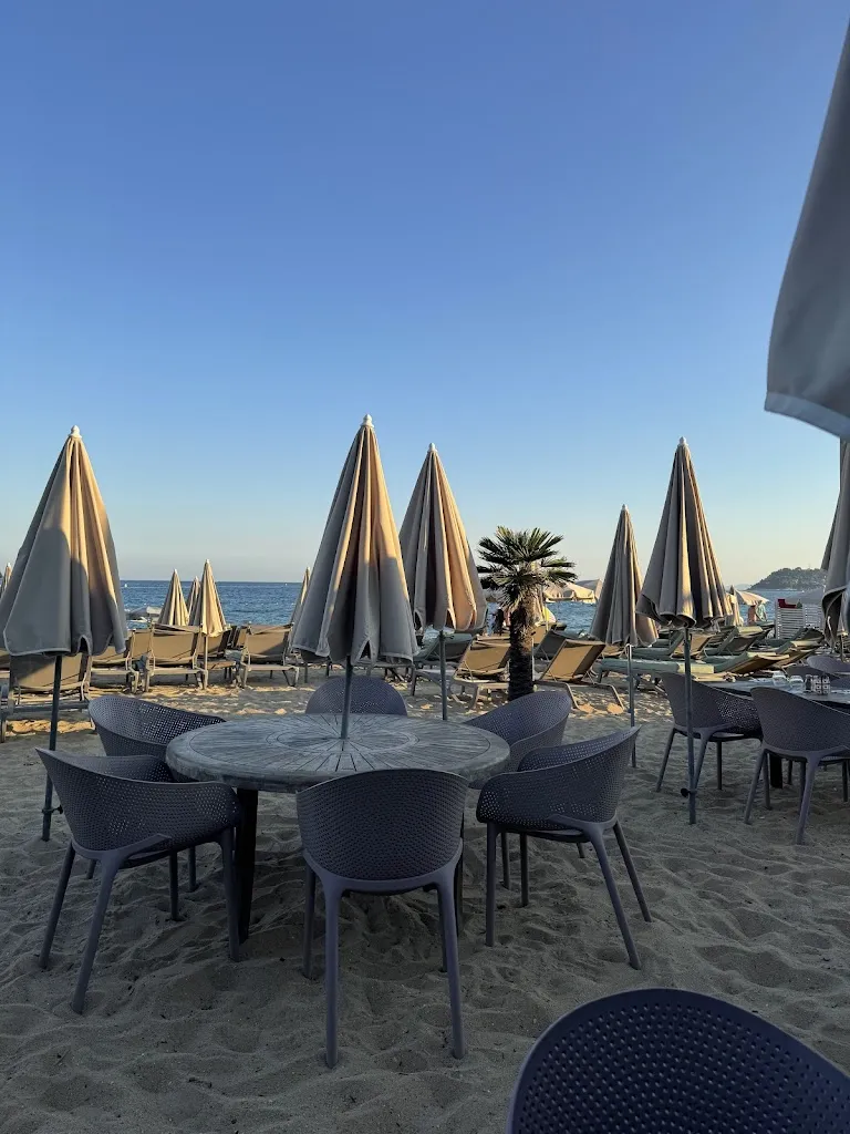 Tabou Beach_Croix-Valmer_slider_image_3