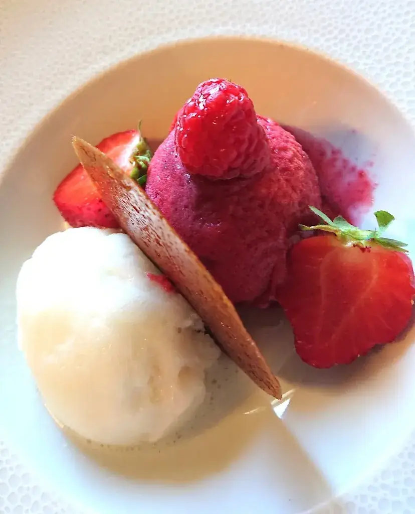 Jaime KL_Restaurant La Charrette Bleue_Condorcet_review