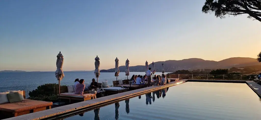 Louis Martin_Vista_Croix-Valmer_review