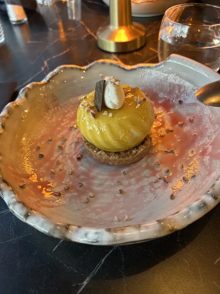 Casa Blanca_Marseille_slider_image_3