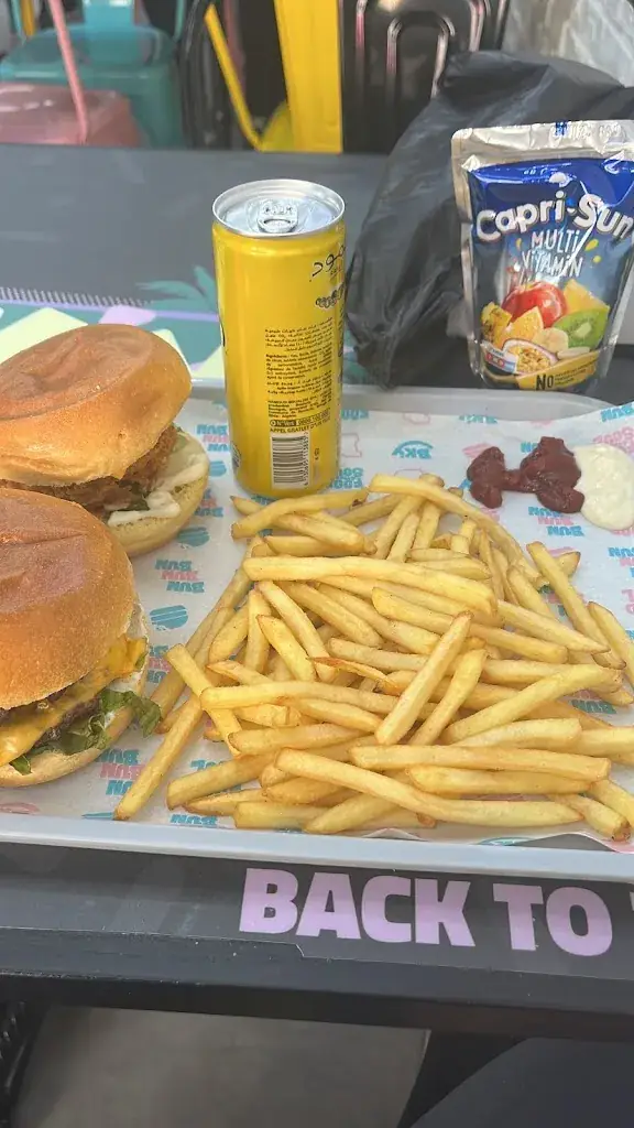 Souliman Chkr_Bunk'y Capelette_Marseille_review