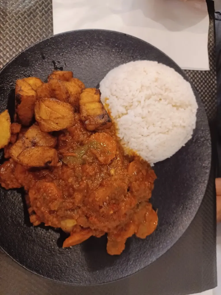 Zahra Khabzaoui_CasAfrika_Marseille_review