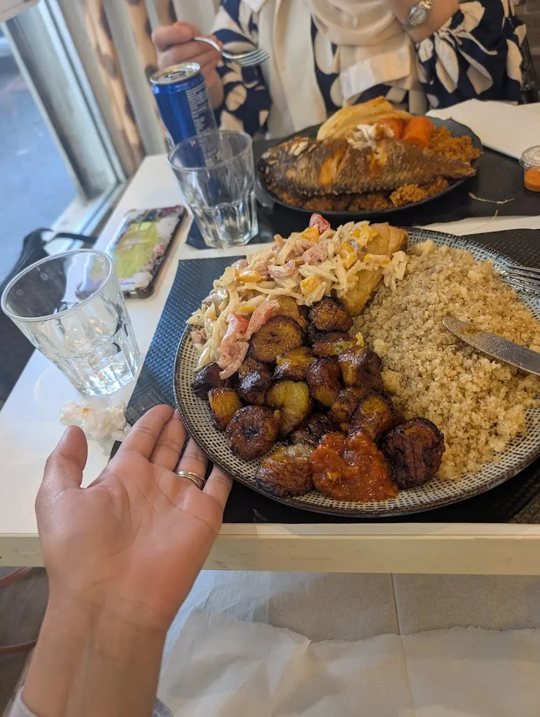 Fatima C_CasAfrika_Marseille_review