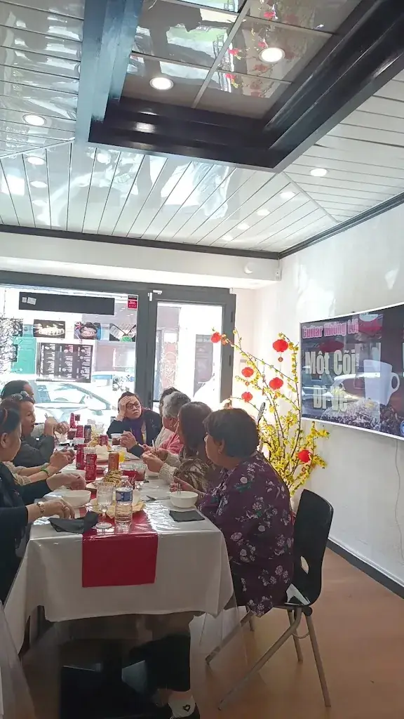 ST restaurant_Marseille_slider_image_2