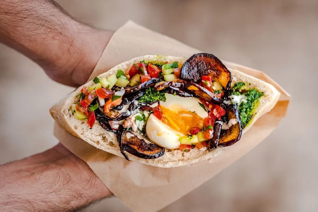 Bona_Marseille_slider_image_3