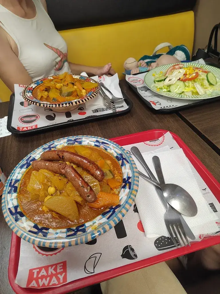 Isabelle Maestrati_Snack Tunisien du sud Couscous Sur Place, Emporter, Tacos, Burger hallal a Marseille_Marseille_recensione