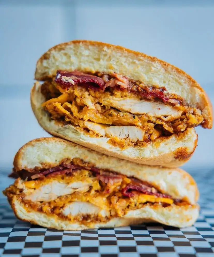 Chicken Bucket Marseille La Capelette_Marseille_slider_image_3