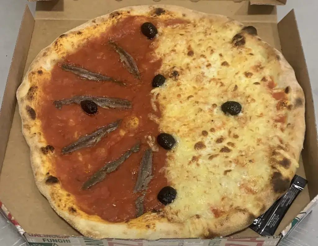 My pizza 13_Marseille_slider_image_1