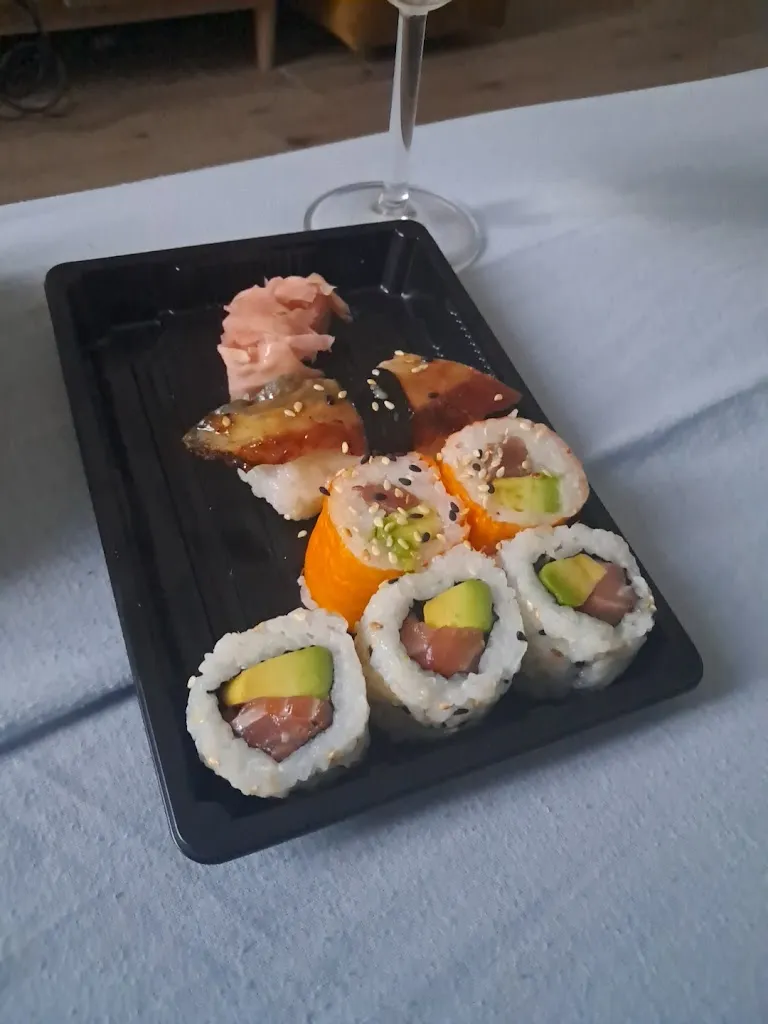 Koni Sushi_Marseille_slider_image_3