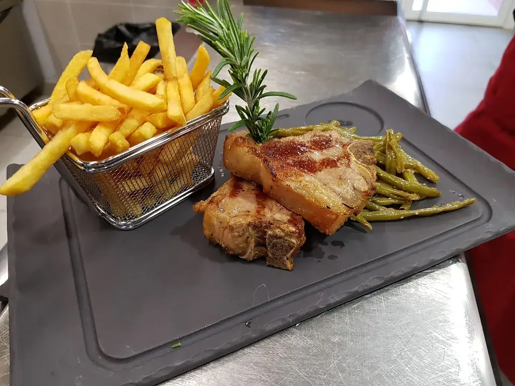 Croco-Grill_Farlède_slider_image_2