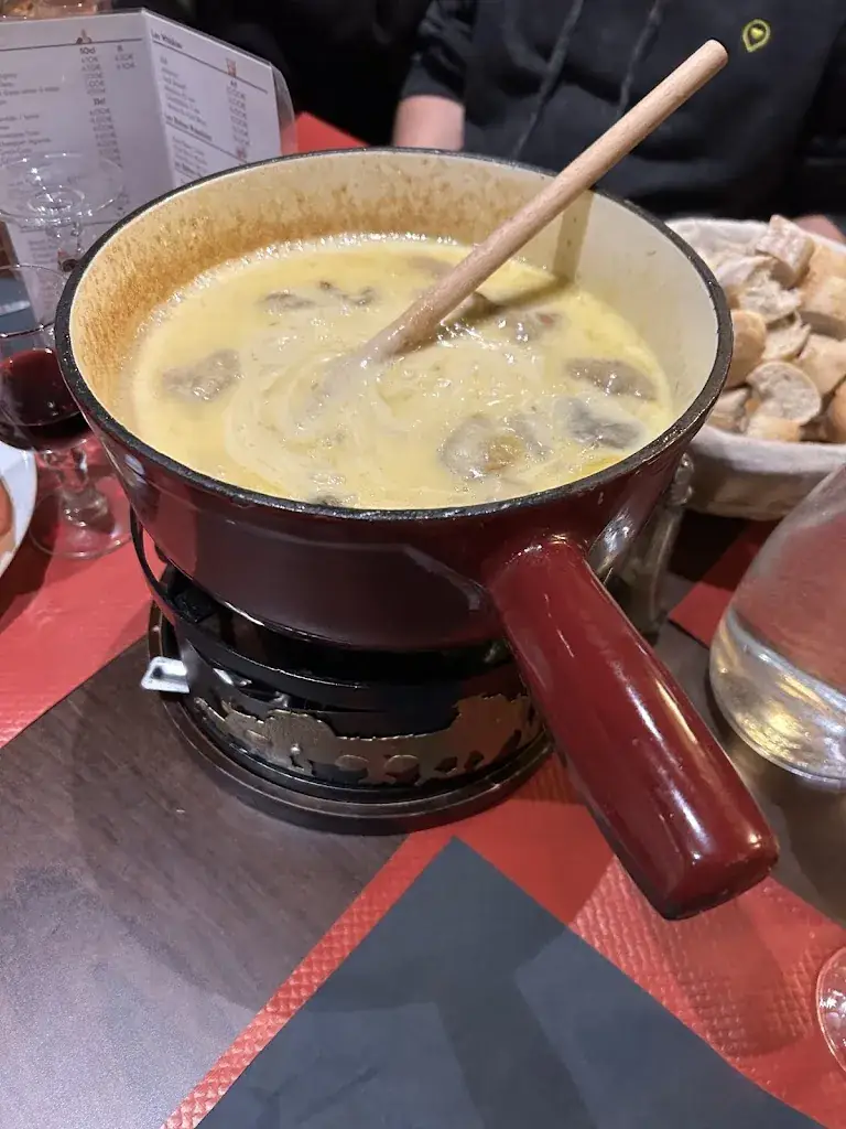 Shlomo Wygodny_Le Refuge du Skieur_Arâches-la-Frasse_review