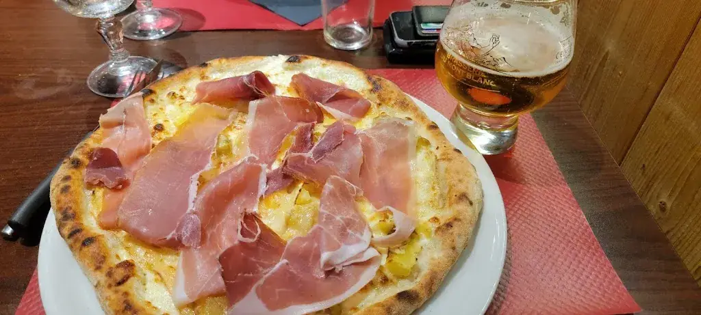 Le Refuge du Skieur_Arâches-la-Frasse_slider_image_2